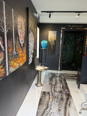 Mariann Haukaas im Studio: Open gallery with art by Mariann Haukaas
