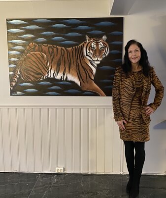 Mariann Haukaas im Studio: Original art by Mariann Haukaas