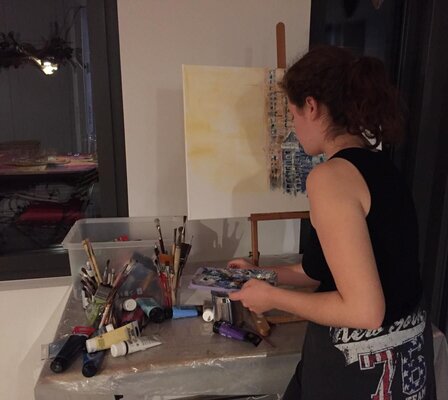 Anna Möri en el estudio: Owning a designated creative workspace is still a dream