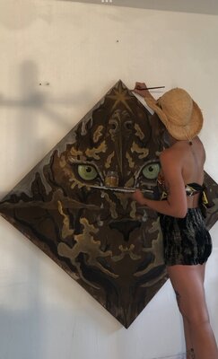 Livia Schneider Painter im Studio: Livia Von Namibia working on her Panthera Pardus Africana Spirit Painting in her studio 2025
