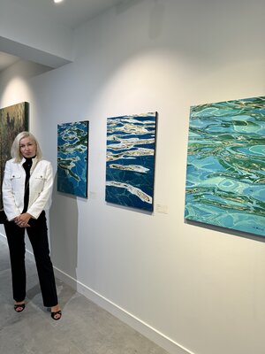 Ulyana Korol in the Studio: Echoes of Resilience” – Group Exhibition | Manhattan, New York Hosted by See|Me Gallery  I’m honoured to share that my work has been selected for the international group exhibition “Echoes of Resilience”, presented in the heart of Manhattan, New York