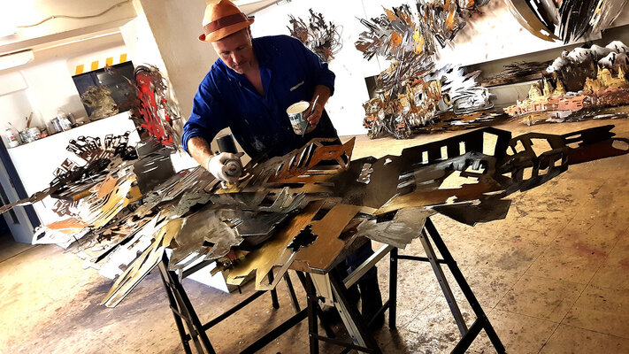 Frédéric Daty in de studio: Mise en couleur, patine, rouilles, vernis