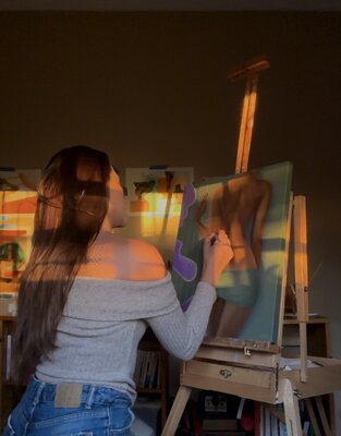 Nezha Banjai-Duchan in de studio