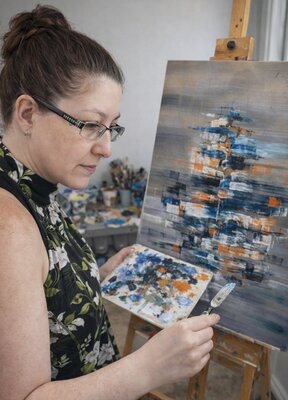 La Valkyrie Artiste Peintre in the Studio: Valkyrie