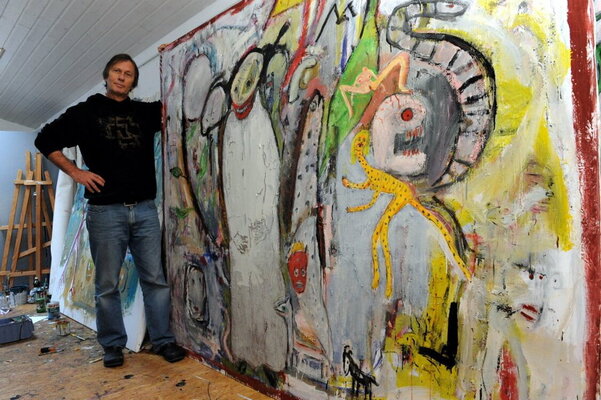 Reinhard Stammer in the Studio: 2011 with my work " Catwoman"