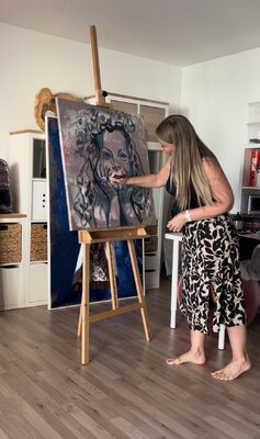Natalie Bannik en el estudio