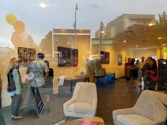 Dale Voelker in de studio: Solo Exhibit – El Segundo, CA