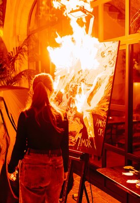 Lina Redford in de studio: Solo Show “AMOR OR?..”, Puro Gran Hotel, Mallorca
