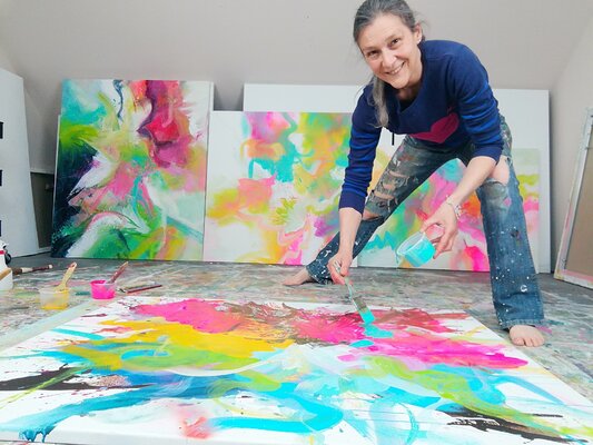 Carine Van Hee in the Studio