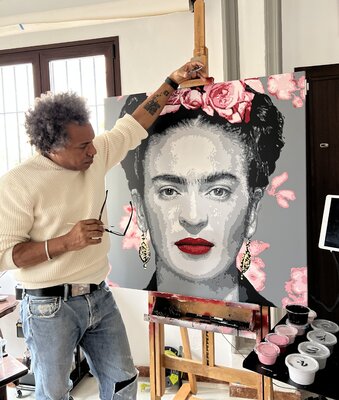 Michel Acosta Perez en el estudio