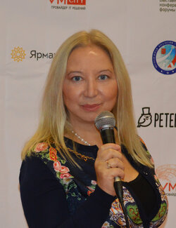 Folgen Sie Elena Lukina auf Singulart