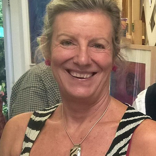 Volg Antonia Glynne Jones op Singulart