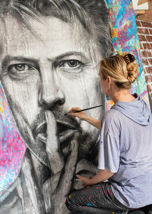 Inga Mihailovic auf Singulart