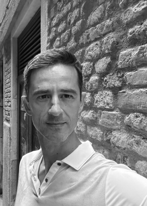 Ilir Osmani sur Singulart