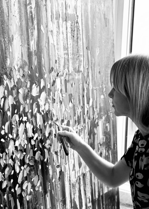 Iva Urban op Singulart