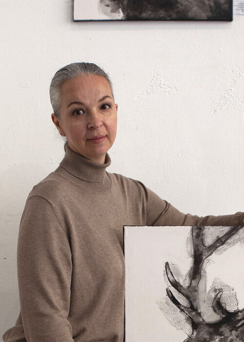 Lara Zhuravska su Singulart