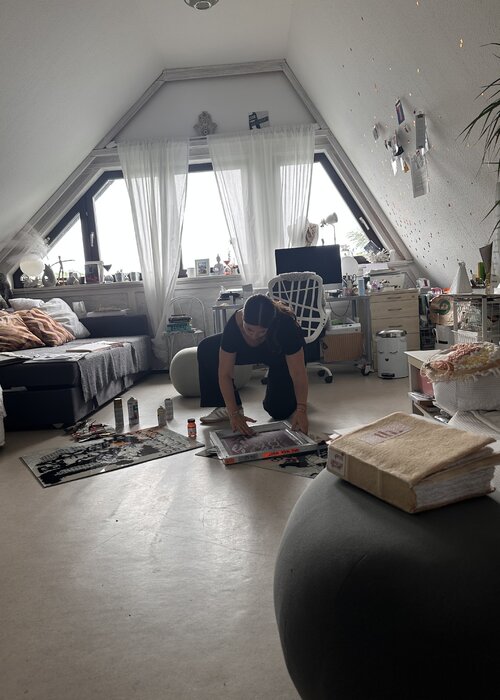 Thordis Naima Addelia op Singulart