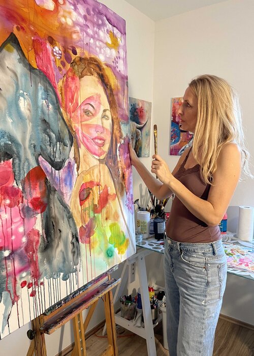 Zuzana Freyja auf Singulart