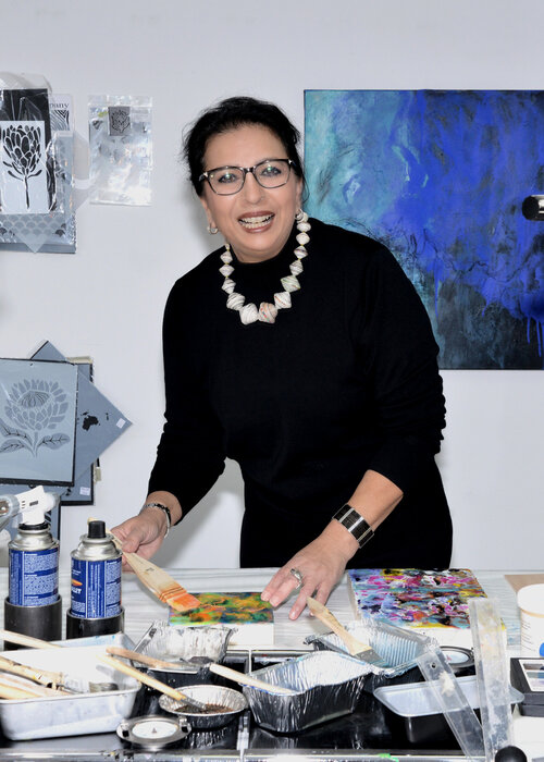 Hasina Khan op Singulart