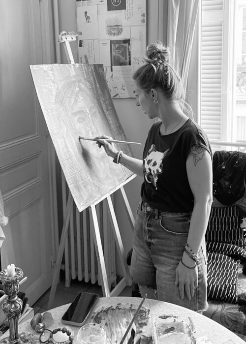 Rivka su Singulart