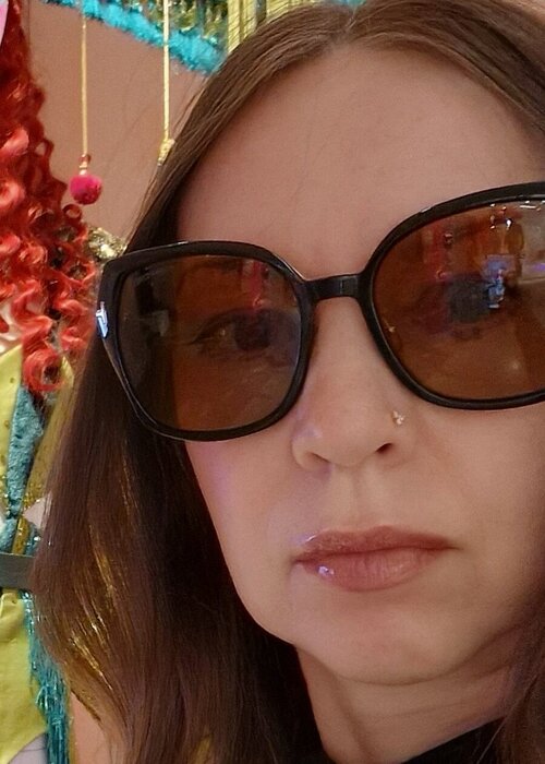 Lena Sholokhova auf Singulart