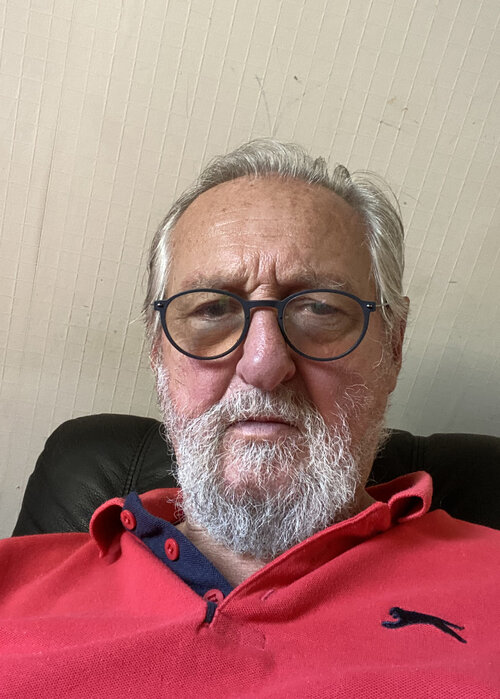 Stephen J Bragg su Singulart