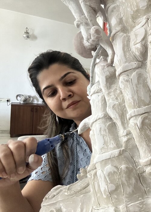 Nidhi Shah op Singulart