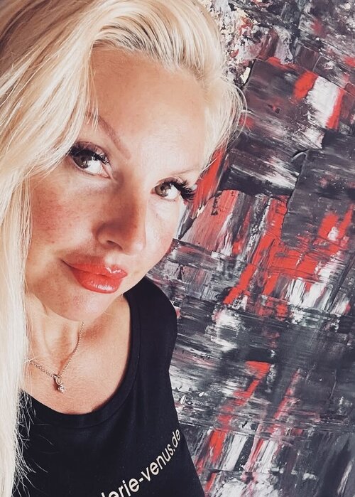 Annette Lucia Kattau op Singulart