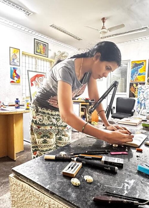 Srividhyaa Ravi on Singulart