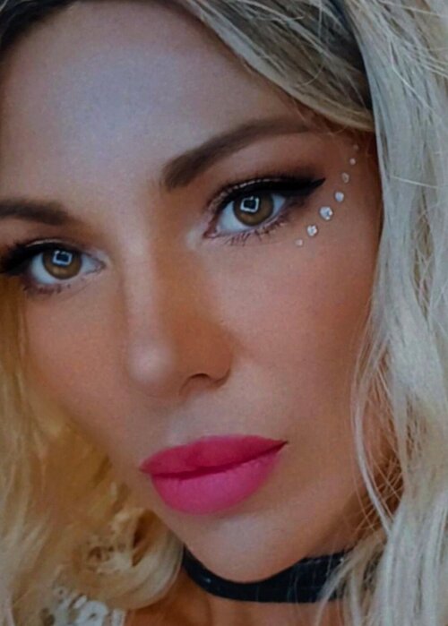 Stoyka Damyanova auf Singulart