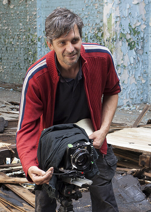 Hassan J. Richter su Singulart