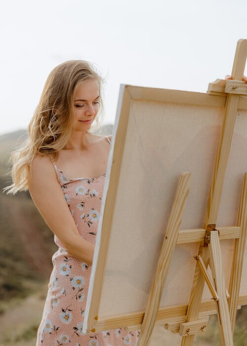 Anastasiya Devochkina on Singulart