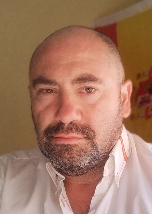 Adolfo Vázquez Burgos on Singulart
