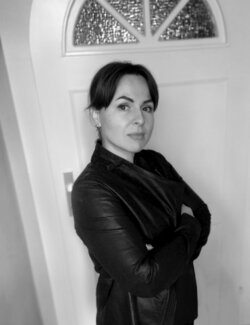 Folgen Sie Irina Tsypilova auf Singulart