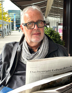 Volg Robert Süess op Singulart