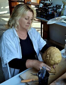 Volg Lydia Bogner op Singulart