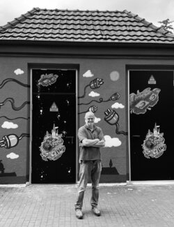 Suivez Helmut Kruse sur Singulart