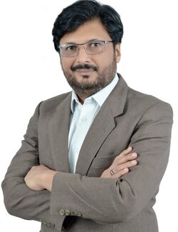 Follow Sajid Hussain on Singulart