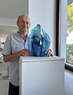 Folgen Sie Ivan Lambrov auf Singulart