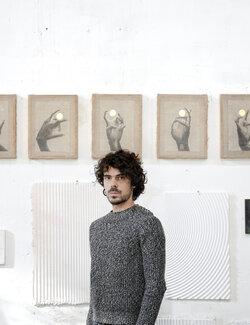Volg Odysseas Yiannikouris op Singulart