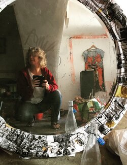 Segui Sandra Rigali su Singulart