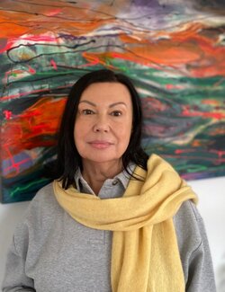 Follow Nadya Hauswald on Singulart