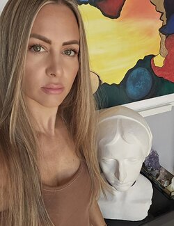 Follow Evona Brunner on Singulart