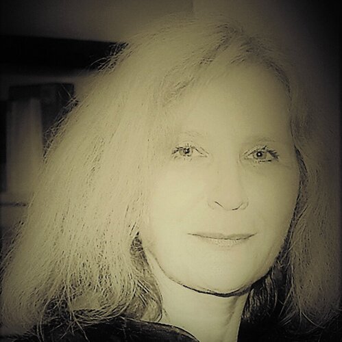 Volg Ana Guberina op Singulart