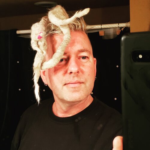 Segui Jason Rhinevault su Singulart