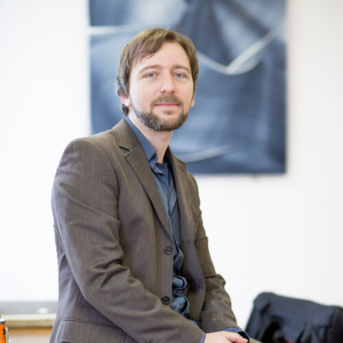 Follow Christoph Schrein on Singulart