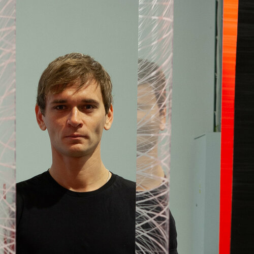 Follow Piotr Skowron on Singulart