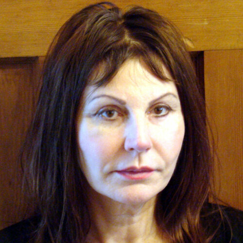 Segui Davina Nicholas su Singulart