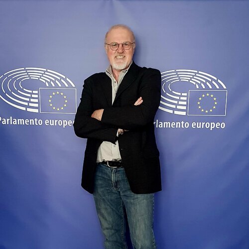 Segui Jeanfilip su Singulart