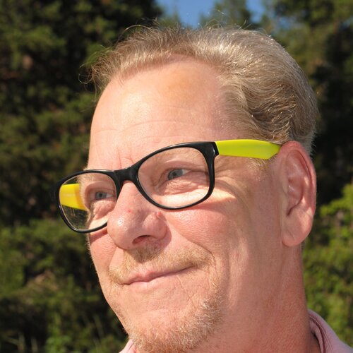 Segui Krister Björklund su Singulart
